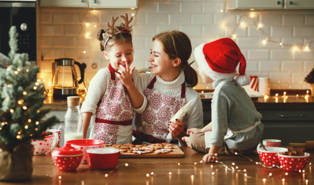 Read more about the article Top Three Tips to Get Your Kids Involved in Holiday Baking, By Sarah Remmer